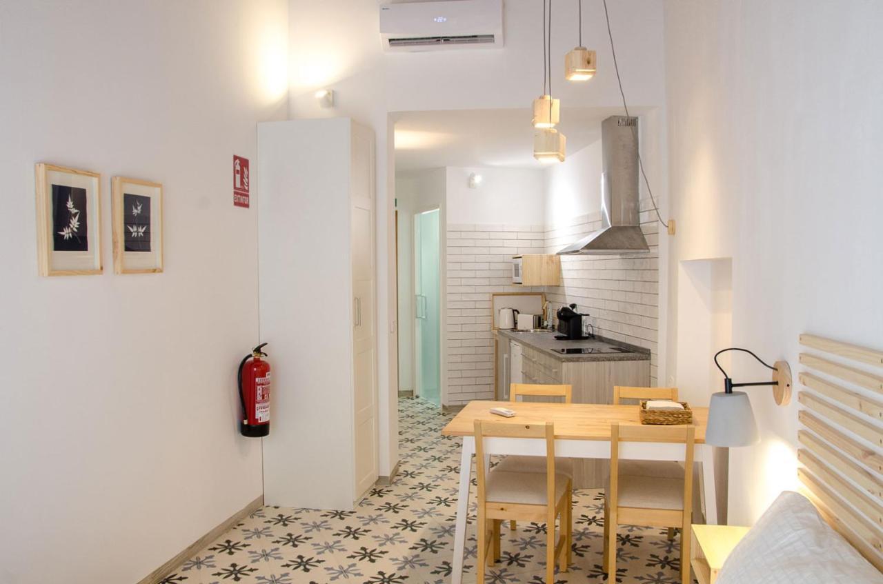 Torre De La Yerba Apartment Cáceres Exterior photo
