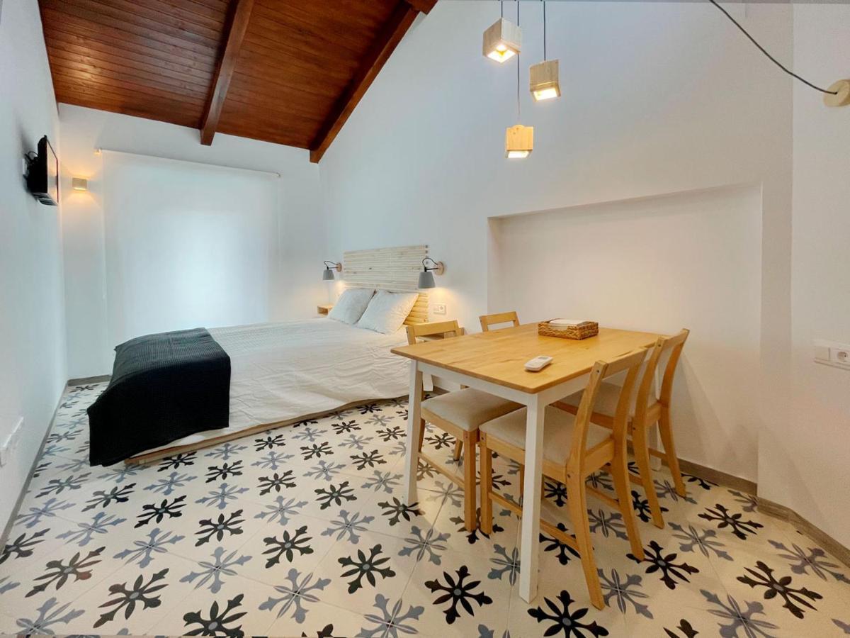 Torre De La Yerba Apartment Cáceres Exterior photo